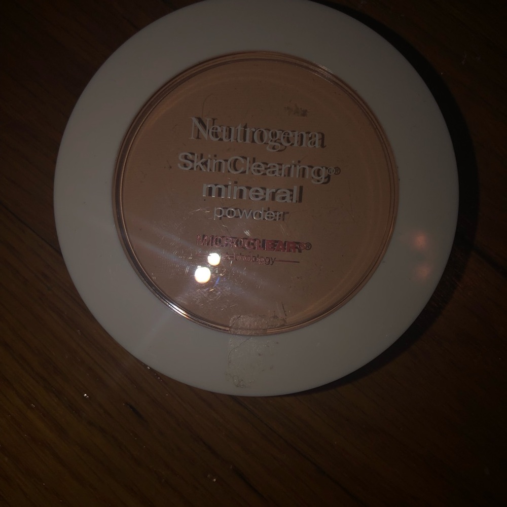 never used foundation powder